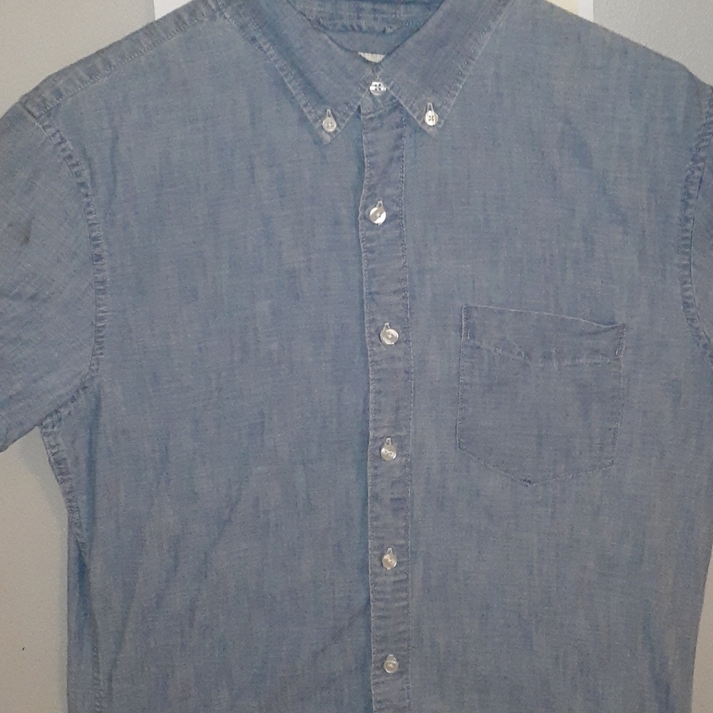 Mens American Eagle denim small shirt